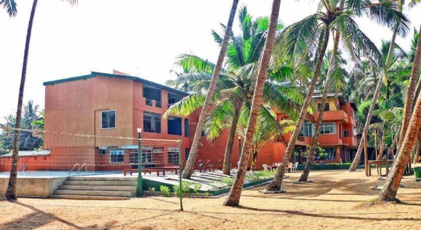 Oyo 246 Roy Villa Beach Hotel Kalutara Bagian luar foto