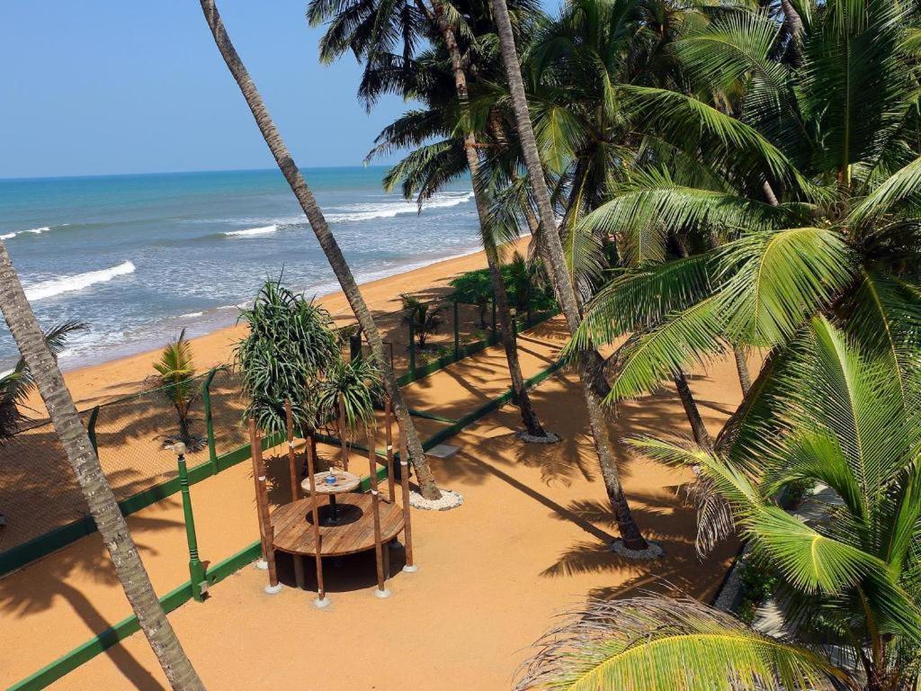 Oyo 246 Roy Villa Beach Hotel Kalutara Bagian luar foto