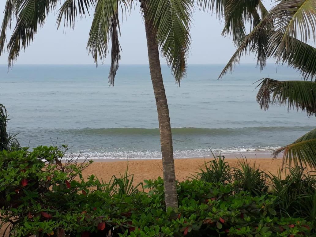 Oyo 246 Roy Villa Beach Hotel Kalutara Bagian luar foto